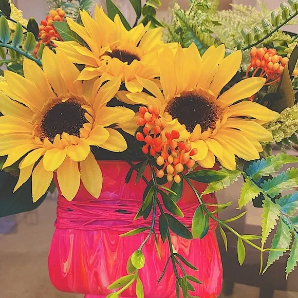 Spring/Summer Floral Arrangement , Sunflower Faux Floral Arrangement. - Picture 4 of 7